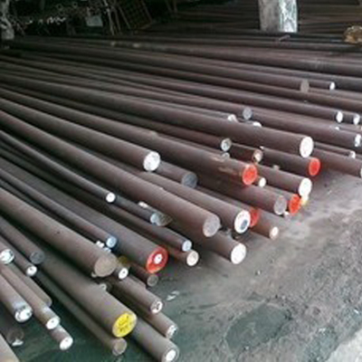 La barre ronde forgée laminée à froid ASTM évaluent la surface noire et lumineuse