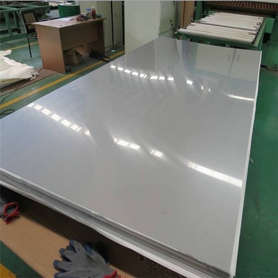 La place a laminé à froid la dureté 660HV200 de la feuille 0.6mm de solides solubles 304
