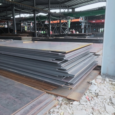 Plat d'acier au carbone de noir de petit prix d'actions d'usine de bonne qualité d'ASTM A36 ST37 S45C ST52