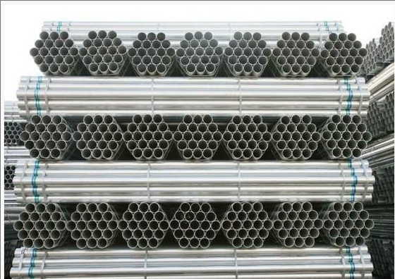Le tuyau en acier soudé de Gi a galvanisé la surface enduite diamètre extérieur de 10 - 80 millimètres