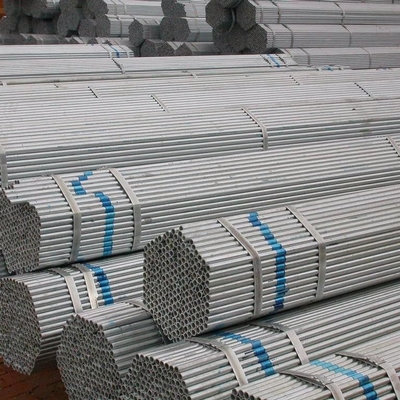 Le tuyau en acier soudé de Gi a galvanisé la surface enduite diamètre extérieur de 10 - 80 millimètres